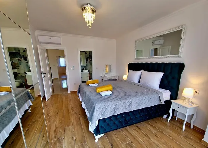 Luxury Laura With Jacuzzi In * Malinska