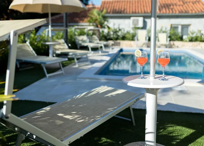 Luxury Laura With Jacuzzi In * Malinska