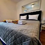 Luxury Laura With Jacuzzi In *