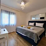 Luxury Laura With Jacuzzi In * Malinska
