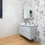 Luxury Laura With Jacuzzi In Villa Malinska