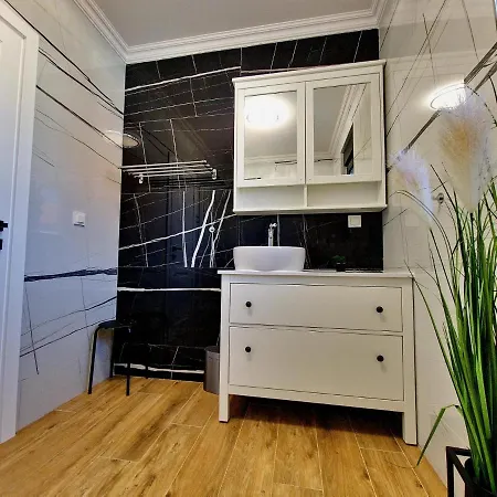 Villa Luxury Laura With Jacuzzi In